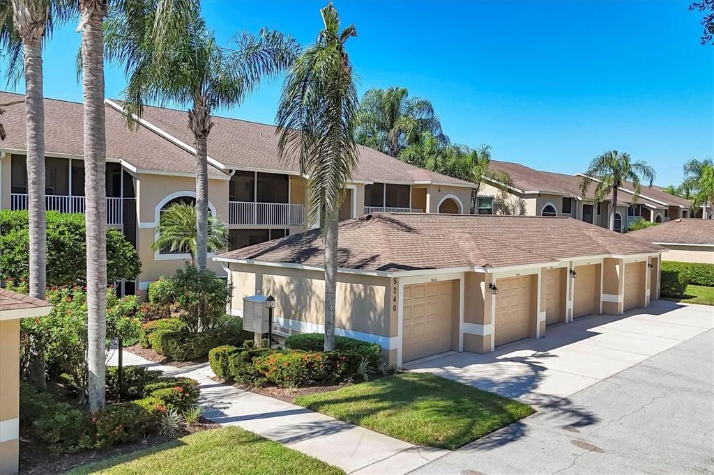 En Venta: $299,900 (2 camas, 2 baños, 1684 Pies cuadrados)