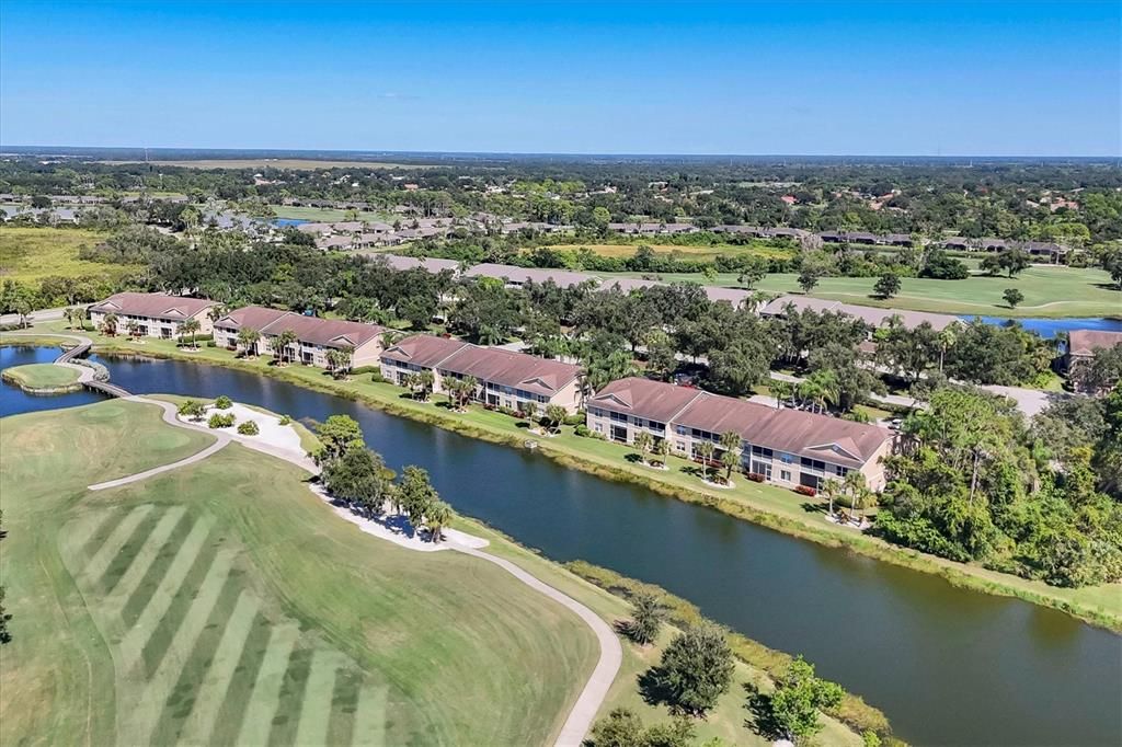 En Venta: $299,900 (2 camas, 2 baños, 1684 Pies cuadrados)