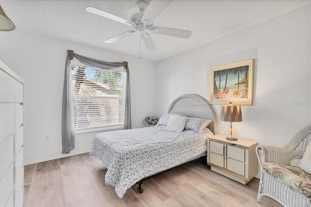 En Venta: $299,900 (2 camas, 2 baños, 1684 Pies cuadrados)