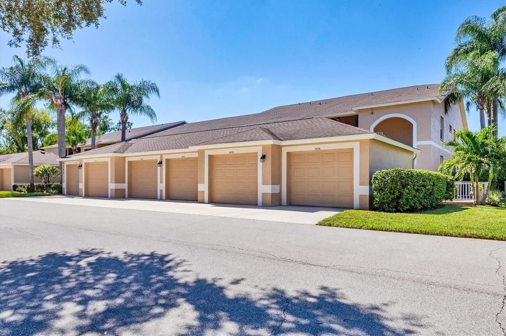 En Venta: $299,900 (2 camas, 2 baños, 1684 Pies cuadrados)