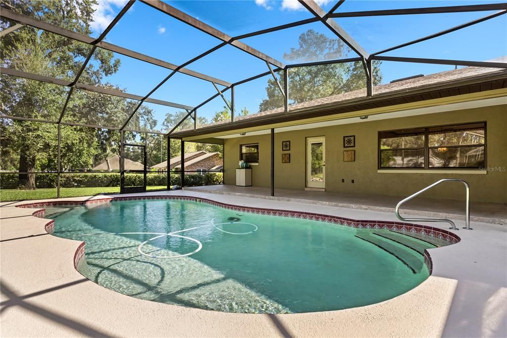 待售: $450,000 (4 贝兹, 2 浴室, 2695 平方英尺)