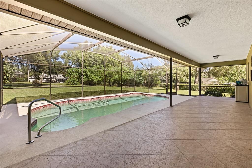 待售: $450,000 (4 贝兹, 2 浴室, 2695 平方英尺)