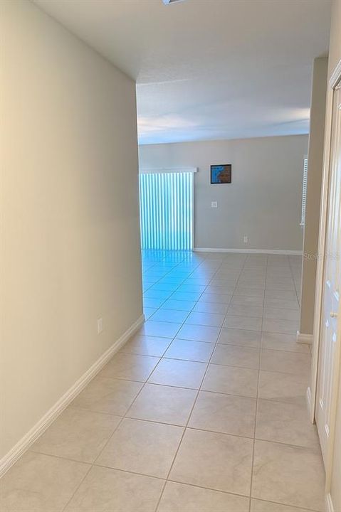 На продажу: $384,900 (4 спален, 2 ванн, 2633 Квадратных фут)