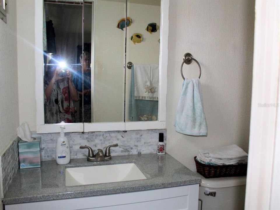 For Sale: $117,900 (2 beds, 2 baths, 1056 Square Feet)