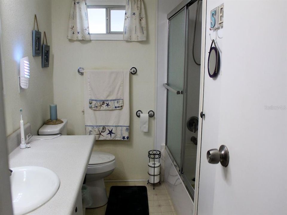 For Sale: $117,900 (2 beds, 2 baths, 1056 Square Feet)