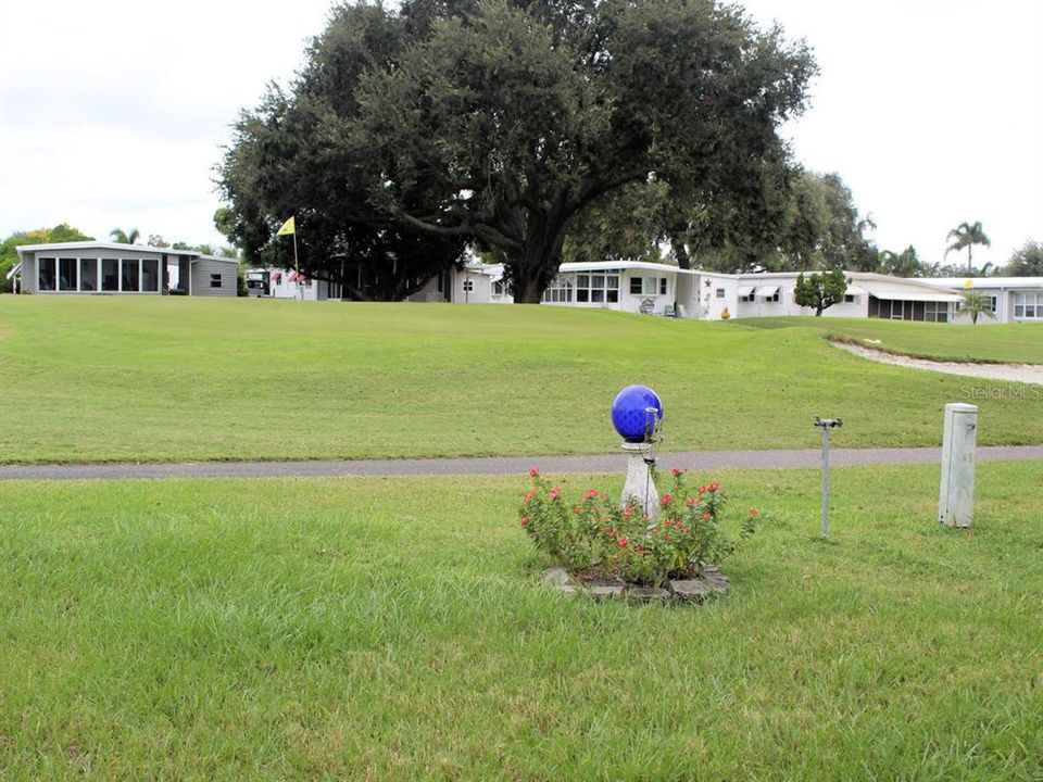 For Sale: $117,900 (2 beds, 2 baths, 1056 Square Feet)