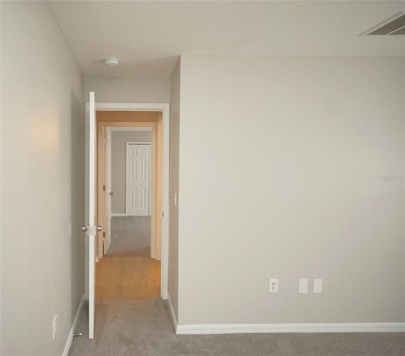 Под контрактом: $2,000 (4 спален, 2 ванн, 1835 Квадратных фут)