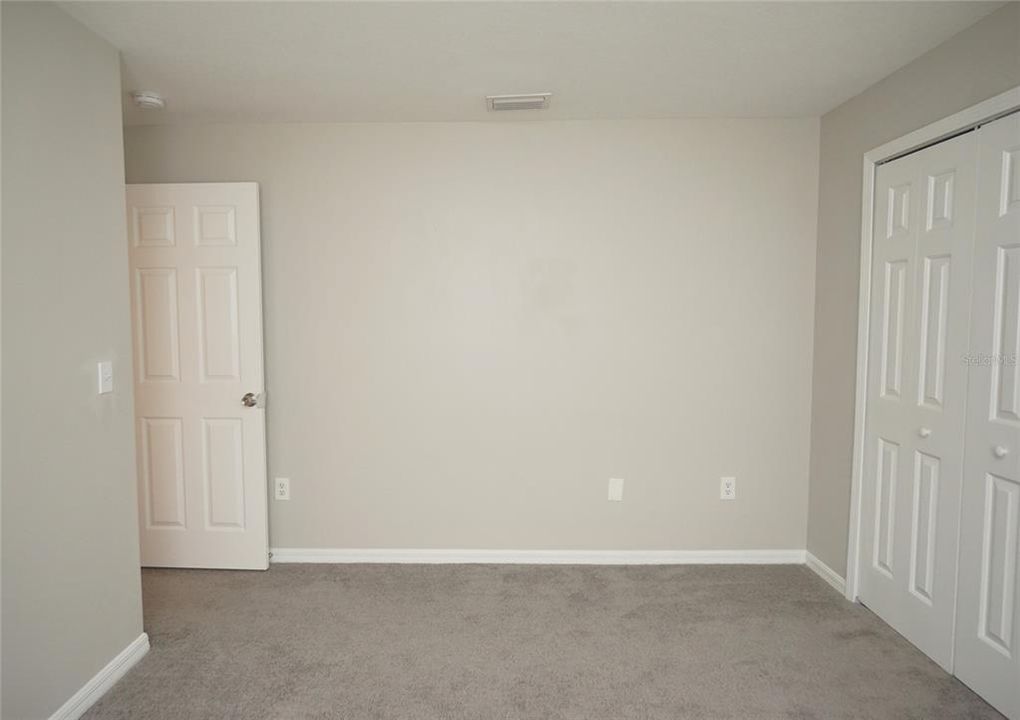 Под контрактом: $2,000 (4 спален, 2 ванн, 1835 Квадратных фут)