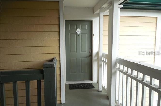 For Sale: $169,900 (2 beds, 2 baths, 990 Square Feet)