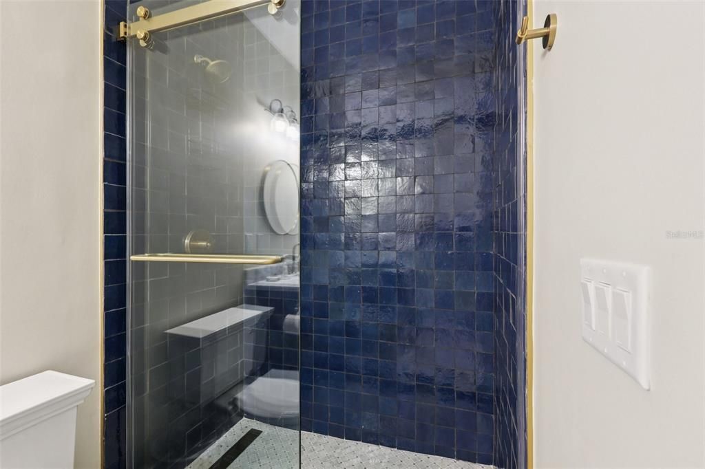 Activo con contrato: $749,000 (3 camas, 2 baños, 1708 Pies cuadrados)