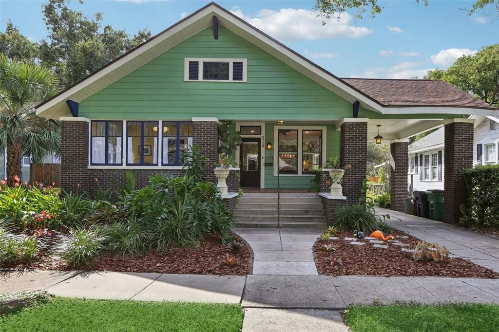 Activo con contrato: $749,000 (3 camas, 2 baños, 1708 Pies cuadrados)