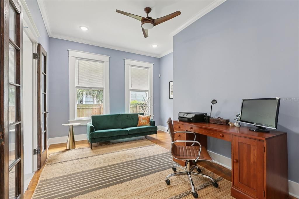 Activo con contrato: $749,000 (3 camas, 2 baños, 1708 Pies cuadrados)