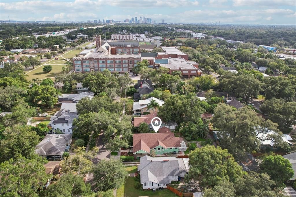 Activo con contrato: $749,000 (3 camas, 2 baños, 1708 Pies cuadrados)