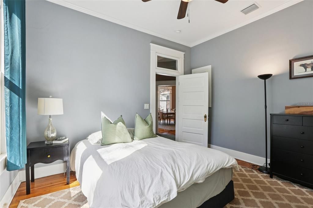 Activo con contrato: $749,000 (3 camas, 2 baños, 1708 Pies cuadrados)