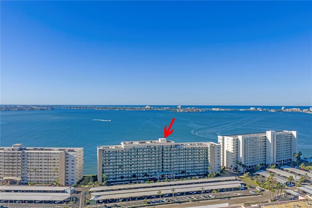 Activo con contrato: $749,000 (2 camas, 2 baños, 2210 Pies cuadrados)