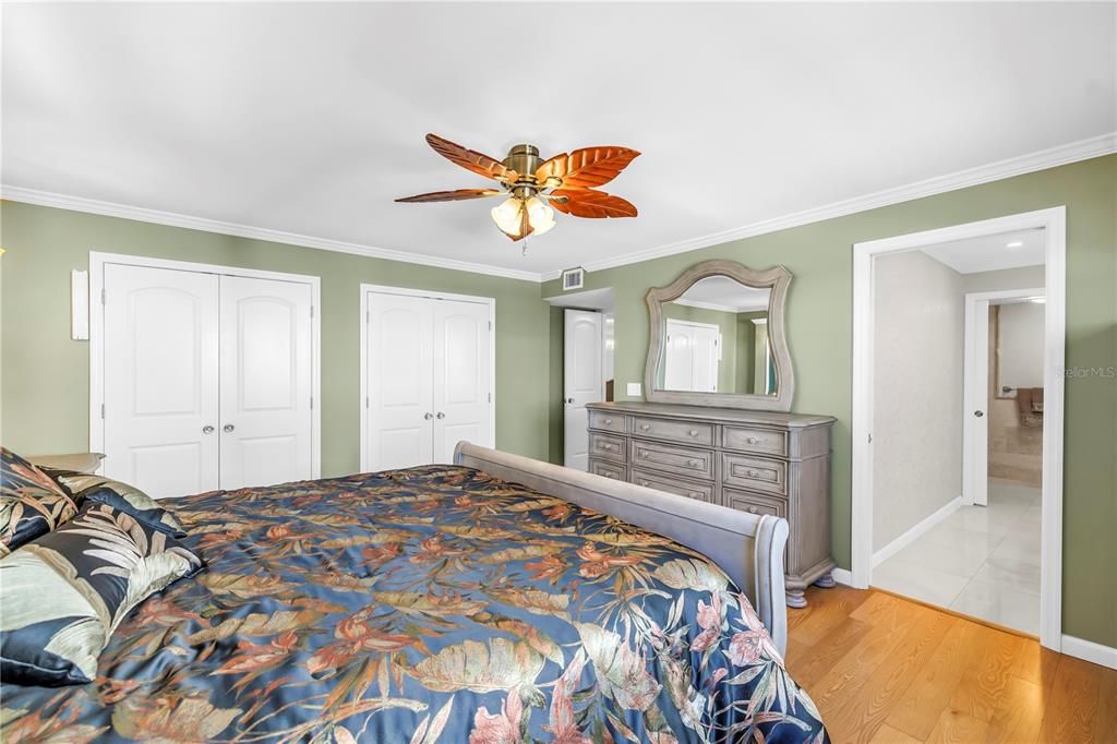 Activo con contrato: $749,000 (2 camas, 2 baños, 2210 Pies cuadrados)