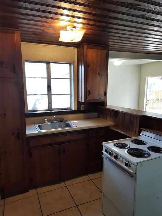 В аренду: $995 (1 спален, 1 ванн, 391 Квадратных фут)