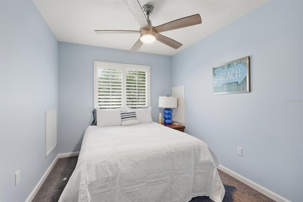 待售: $975,000 (3 贝兹, 2 浴室, 1159 平方英尺)