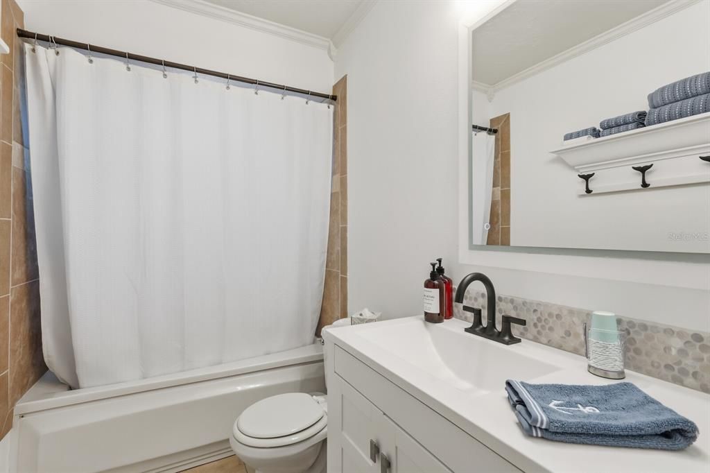 待售: $975,000 (3 贝兹, 2 浴室, 1159 平方英尺)