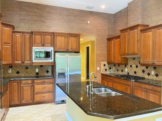 For Rent: $5,500 (4 beds, 4 baths, 3829 Square Feet)