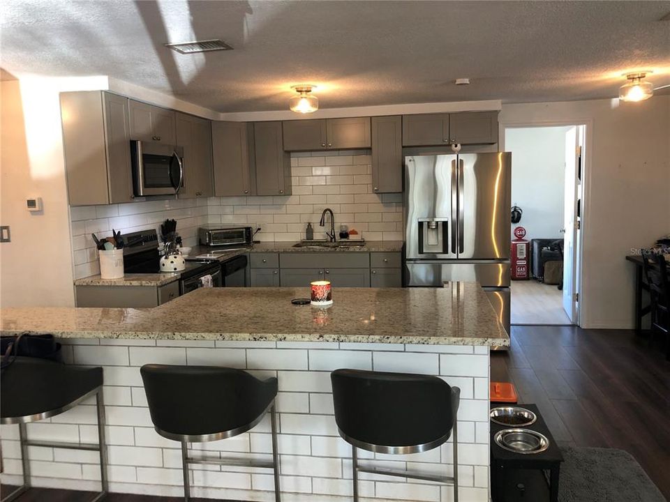 В аренду: $1,750 (3 спален, 1 ванн, 1260 Квадратных фут)