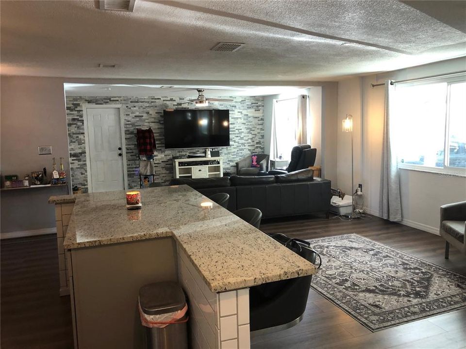 В аренду: $1,750 (3 спален, 1 ванн, 1260 Квадратных фут)