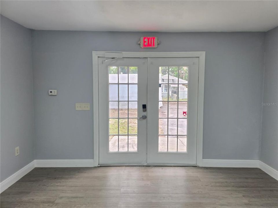 На продажу: $21,000 (0 спален, 0 ванн, 1120 Квадратных фут)