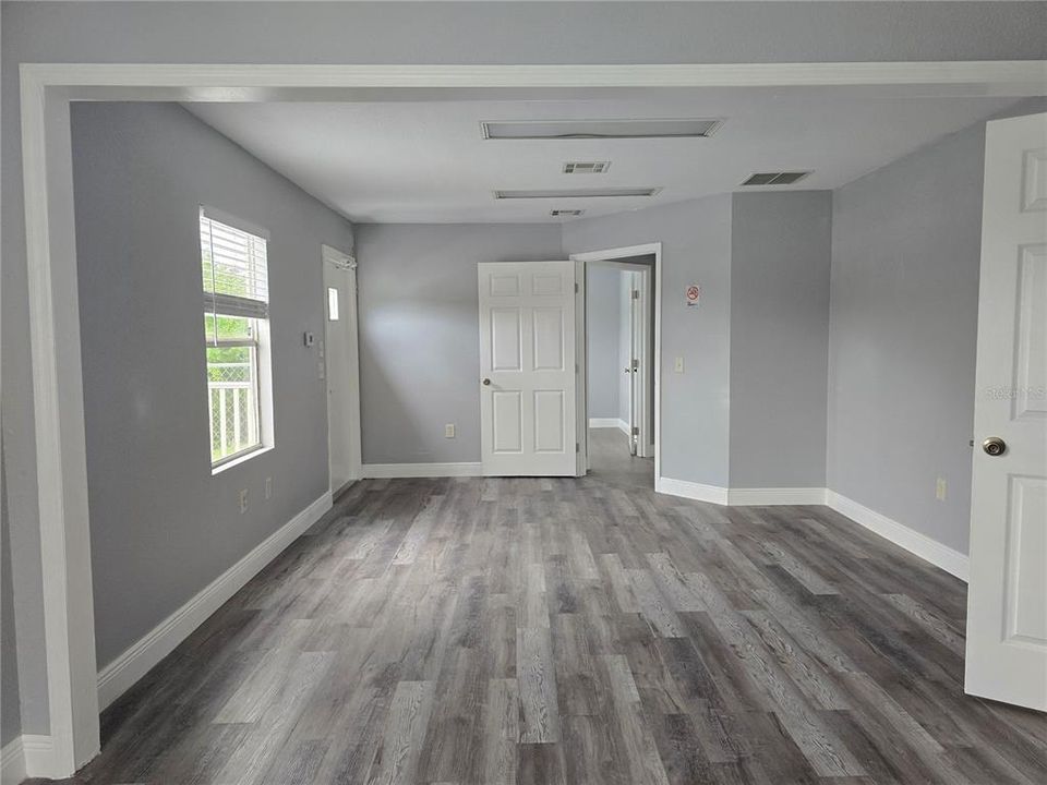 На продажу: $21,000 (0 спален, 0 ванн, 1120 Квадратных фут)