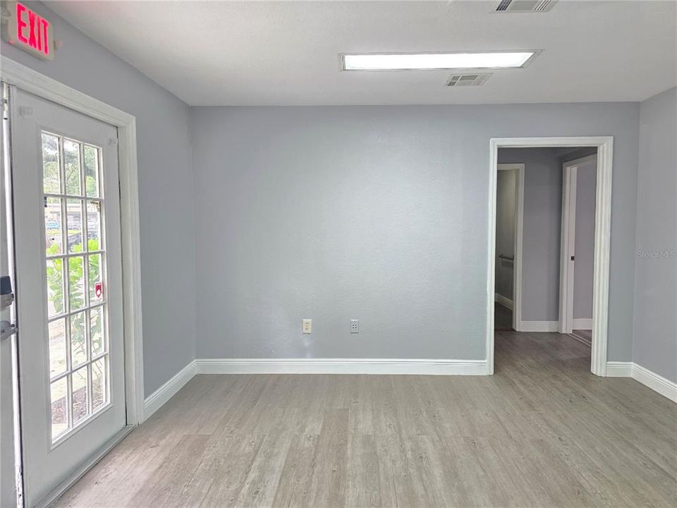 На продажу: $21,000 (0 спален, 0 ванн, 1120 Квадратных фут)