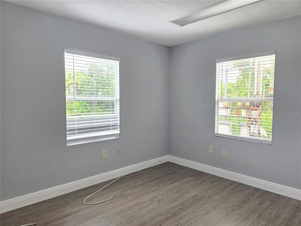 На продажу: $21,000 (0 спален, 0 ванн, 1120 Квадратных фут)