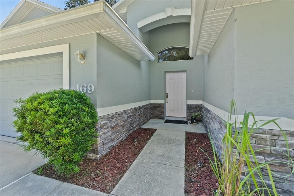 待售: $349,900 (3 贝兹, 2 浴室, 2196 平方英尺)