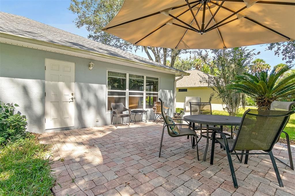 待售: $349,900 (3 贝兹, 2 浴室, 2196 平方英尺)