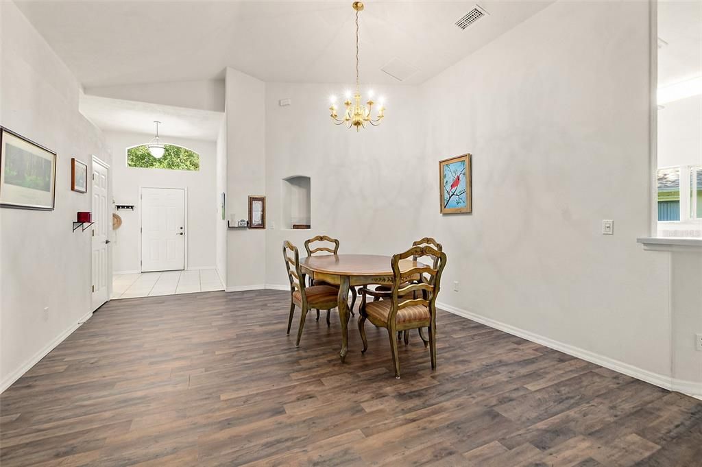 待售: $349,900 (3 贝兹, 2 浴室, 2196 平方英尺)