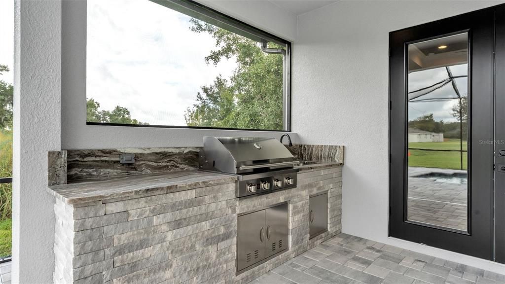 For Sale: $1,140,000 (4 beds, 3 baths, 3008 Square Feet)