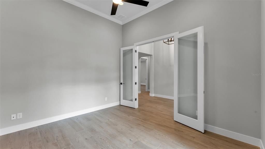 For Sale: $1,140,000 (4 beds, 3 baths, 3008 Square Feet)