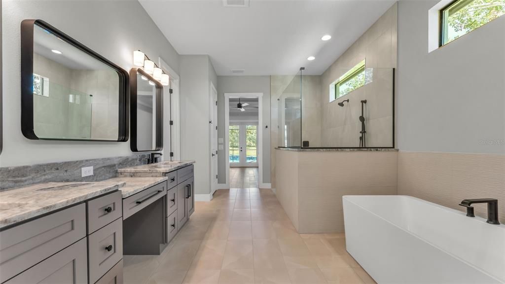 For Sale: $1,140,000 (4 beds, 3 baths, 3008 Square Feet)