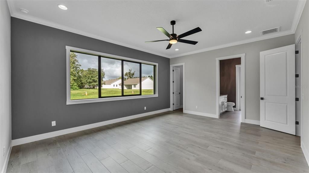 For Sale: $1,140,000 (4 beds, 3 baths, 3008 Square Feet)