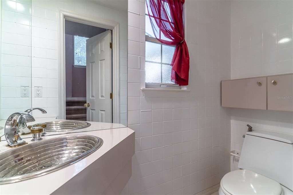 Active With Contract: $625,000 (3 beds, 2 baths, 2015 Square Feet)