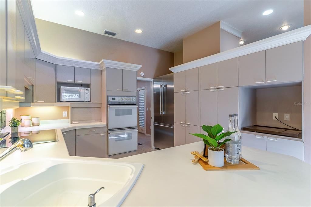 Active With Contract: $625,000 (3 beds, 2 baths, 2015 Square Feet)