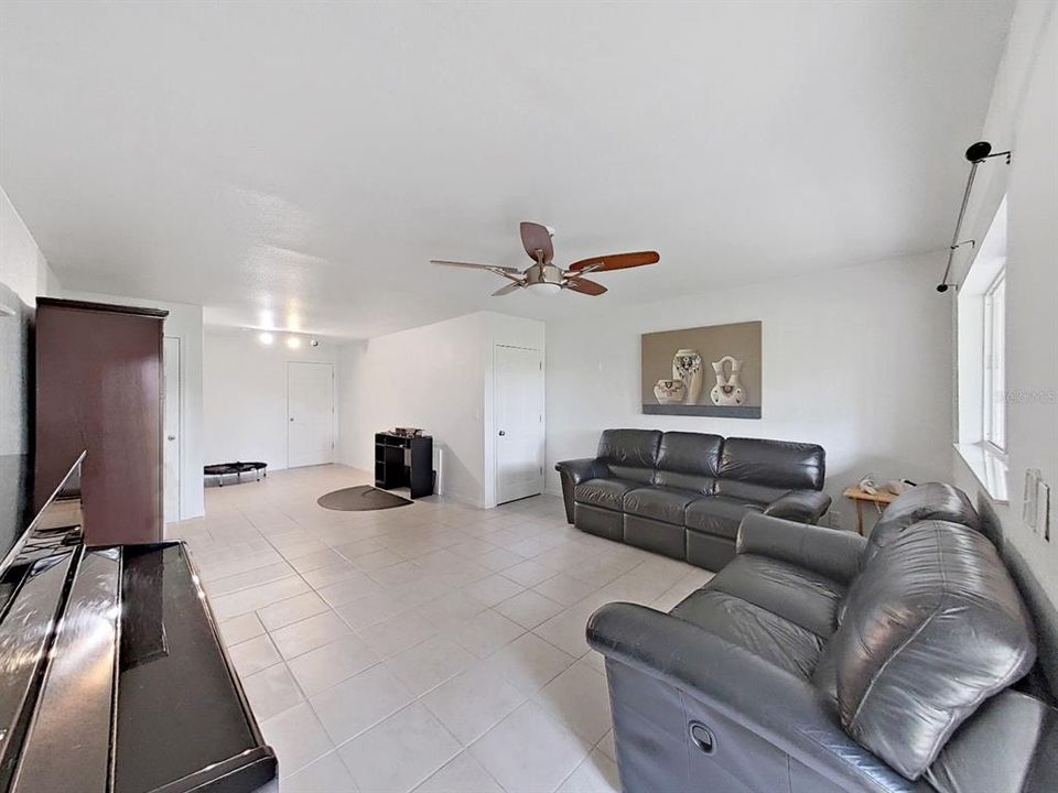 На продажу: $445,900 (4 спален, 3 ванн, 1749 Квадратных фут)