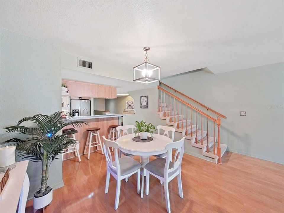 На продажу: $445,900 (4 спален, 3 ванн, 1749 Квадратных фут)