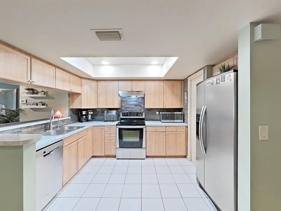 На продажу: $445,900 (4 спален, 3 ванн, 1749 Квадратных фут)