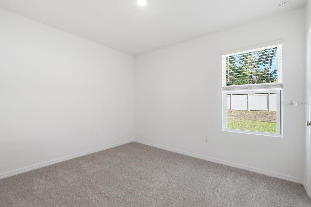 For Sale: $349,999 (4 beds, 2 baths, 1974 Square Feet)