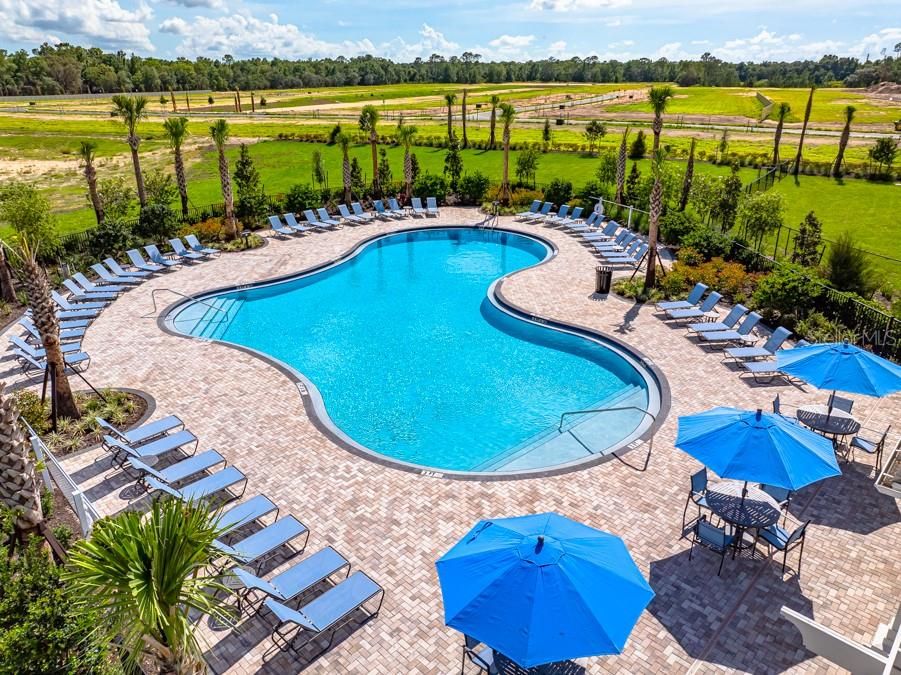 For Sale: $349,999 (4 beds, 2 baths, 1974 Square Feet)