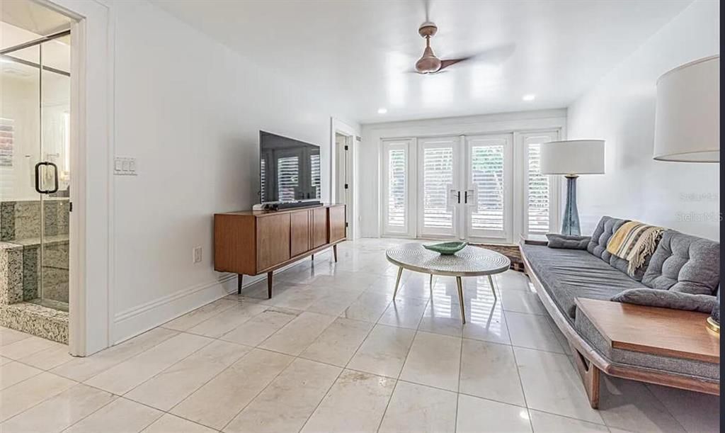 For Sale: $1,185,000 (4 beds, 2 baths, 2000 Square Feet)