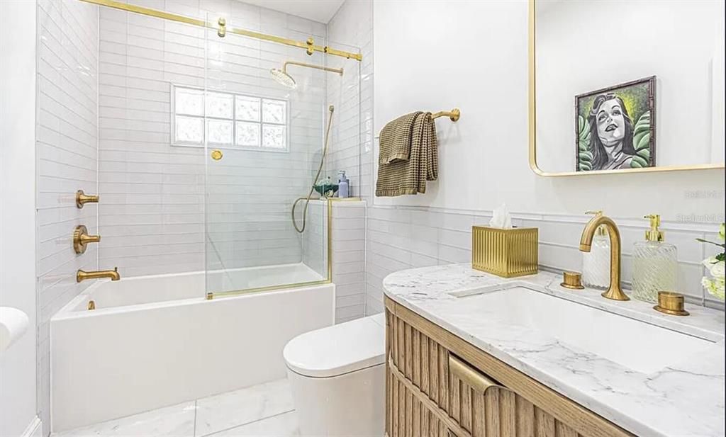 For Sale: $1,185,000 (4 beds, 2 baths, 2000 Square Feet)