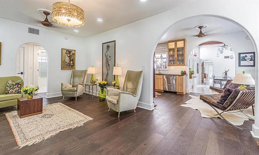 For Sale: $1,185,000 (4 beds, 2 baths, 2000 Square Feet)