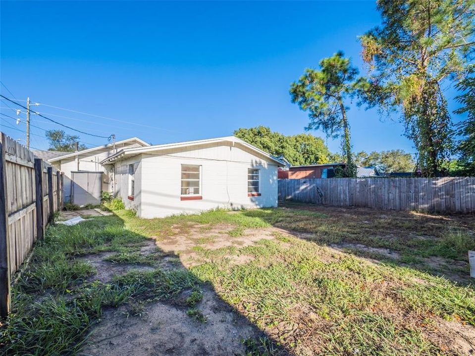 For Sale: $305,000 (3 beds, 2 baths, 1603 Square Feet)
