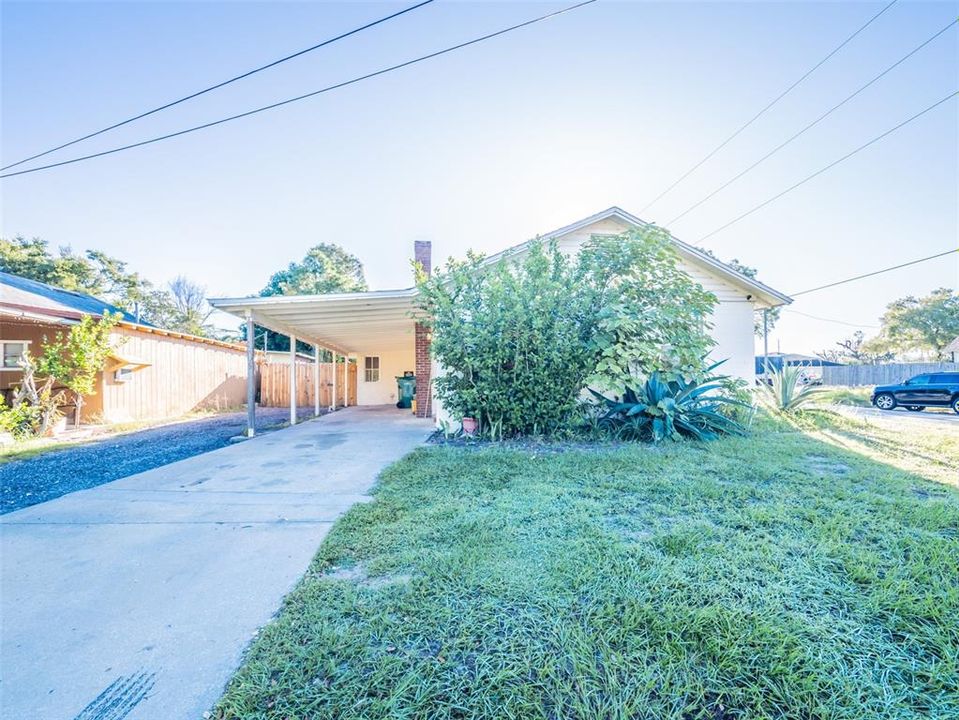 For Sale: $305,000 (3 beds, 2 baths, 1603 Square Feet)