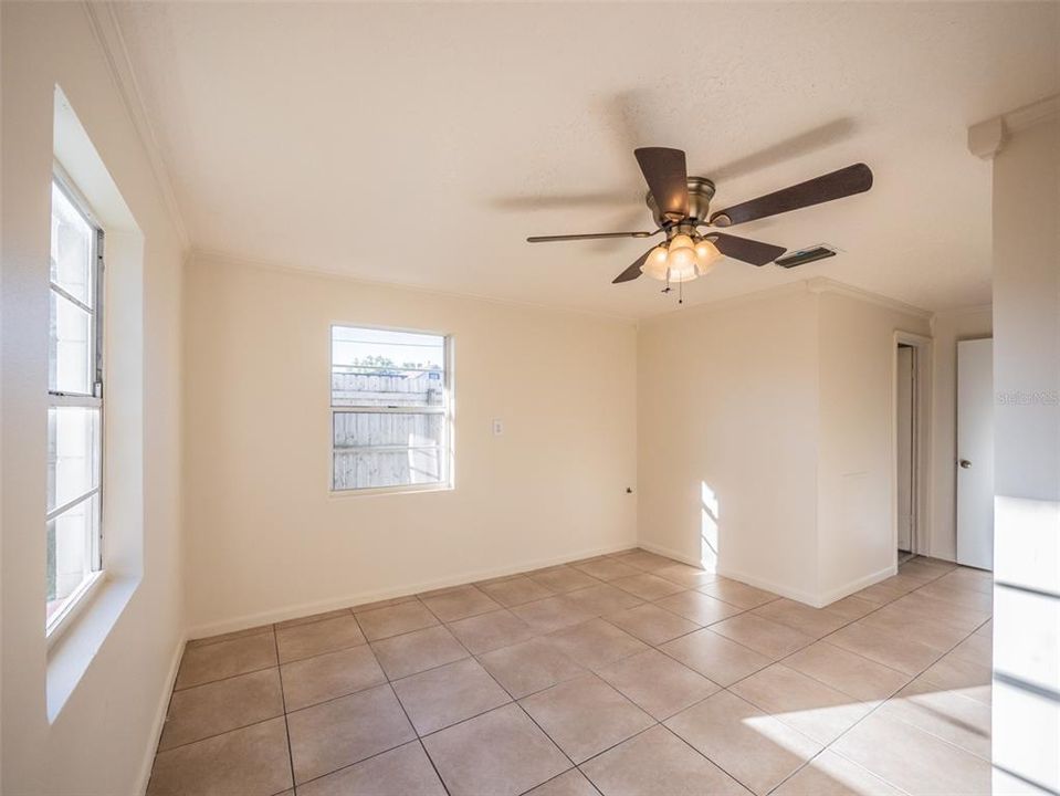 For Sale: $305,000 (3 beds, 2 baths, 1603 Square Feet)